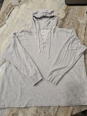 Aerie Beachy Oversized Quarter-Button Hoodie | Light Gray | Size M